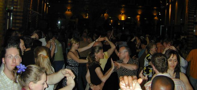 Salsa im Besitos Kapuzinerkaree Aachen