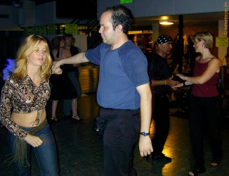 Salsa in den Katakomben in Aachen