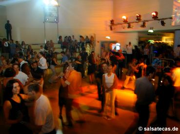 Salsa im Gangolf in Bonn - anklicken zum Vergr��ern - click to enlarge