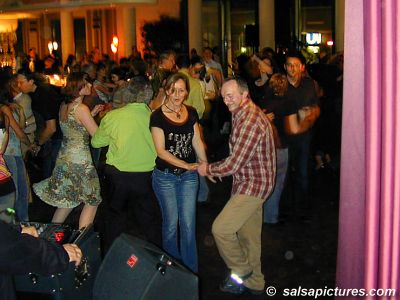 Salsa in Frankfurt: Schirn-Cafe