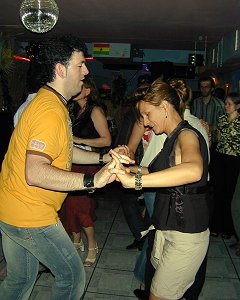 Salsa in Krefeld: La Pirogue