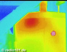 Infrarotaufnahme / Wärmebild / Thermografische Aufnahme: Elektroboiler mit z.T. mangelhafter Isolation