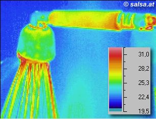 Shower, hot water (thermography / thermal picture)