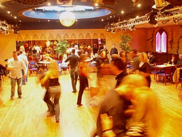 Salsa in Hagen: Tanzschule Siebenh�ner